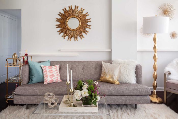 How to decorate sitting room small