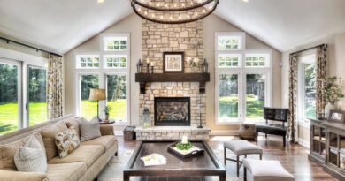 How to decorate great rooms with vaulted ceilings