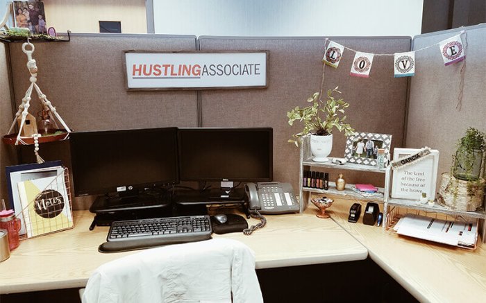 How do i decorate my office cubicle