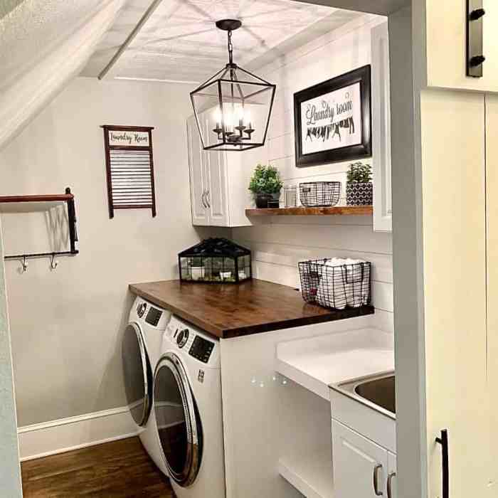 How to decorate a country laundry room