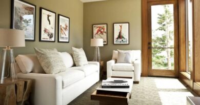 How to decorate very small living room